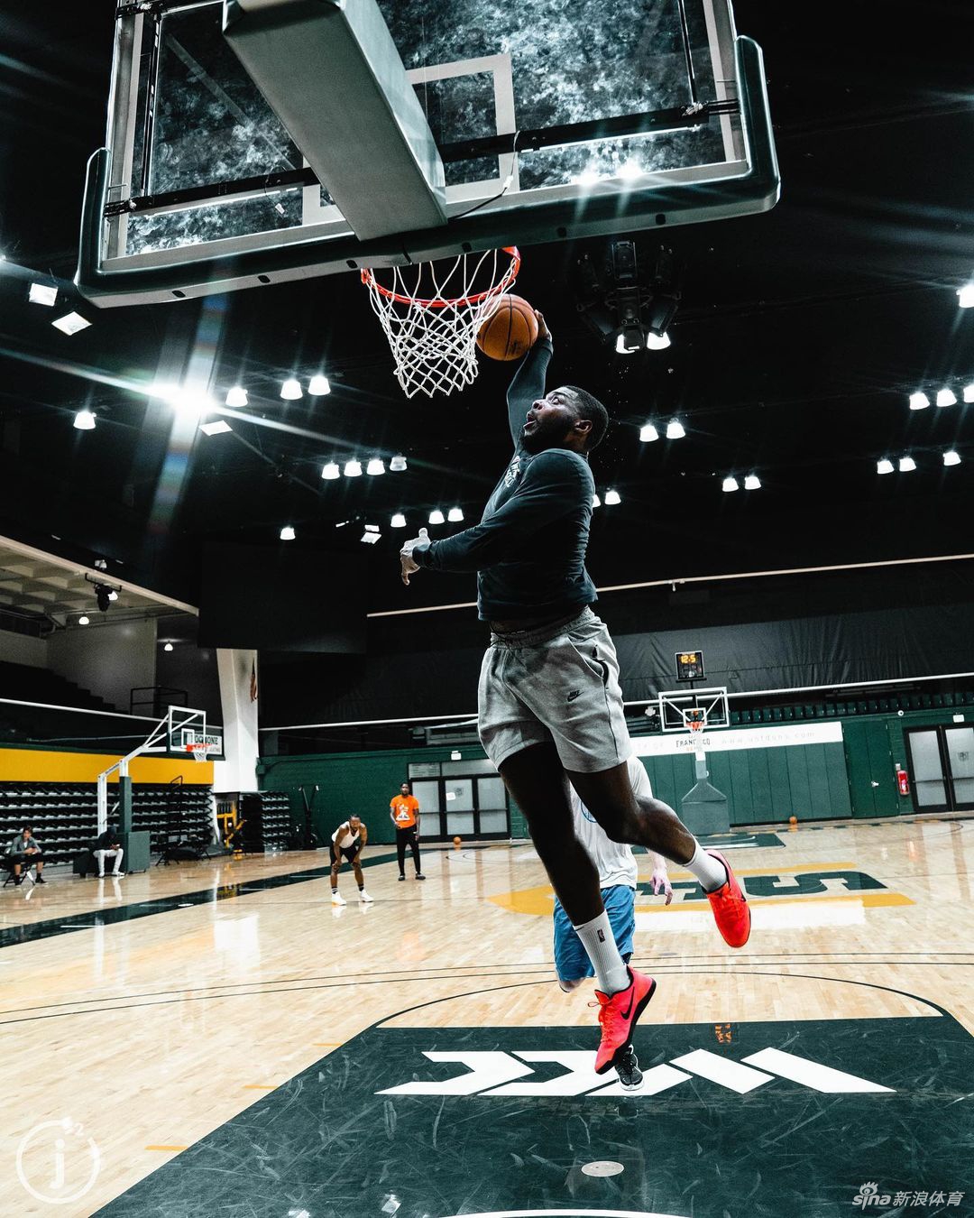 林书豪和勇士库里等人合练 为重返NBA提出三大目标