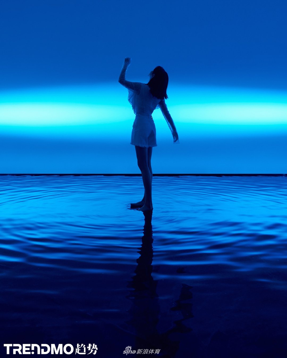 美出新高度!陈若琳湖面写真大片释出