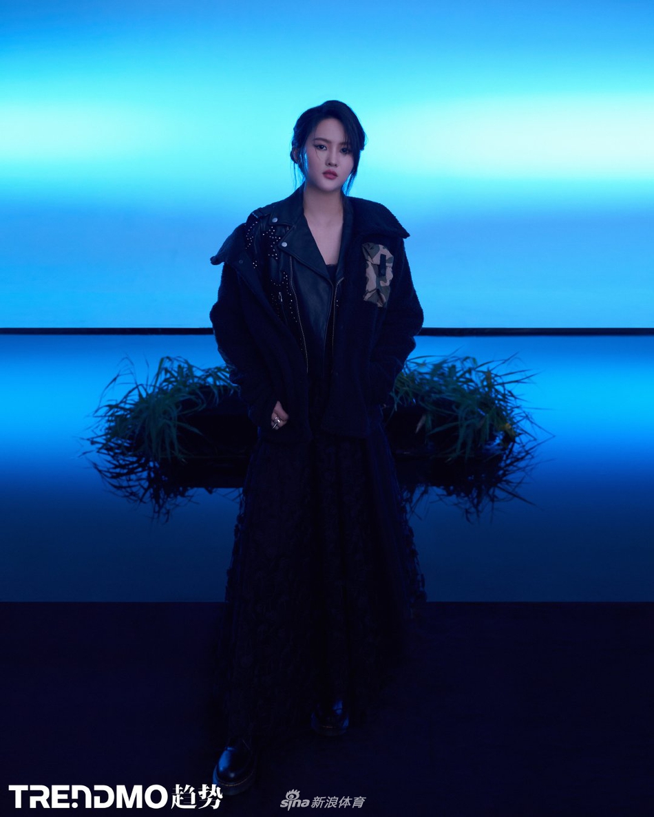 美出新高度!陈若琳湖面写真大片释出