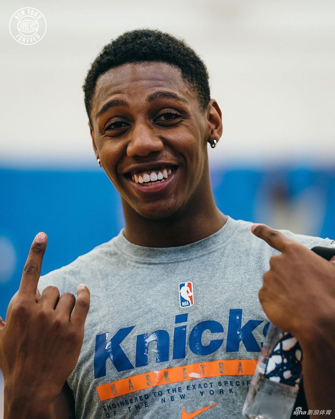 NBA新赛季快开始了！库里引领各队球员归队训练