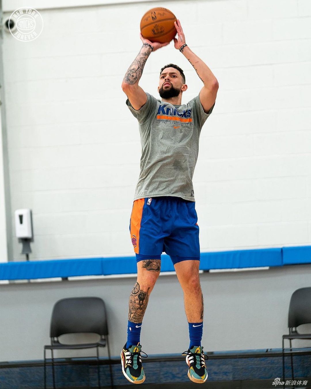 NBA新赛季快开始了！库里引领各队球员归队训练