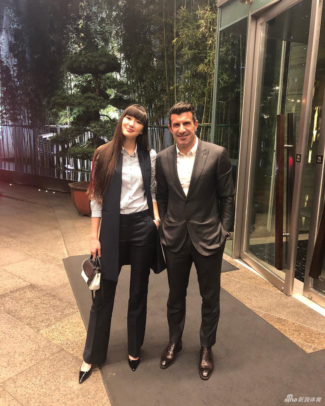 哈萨克斯坦女排美女宣布结婚 曾因高颜值+大长腿走红