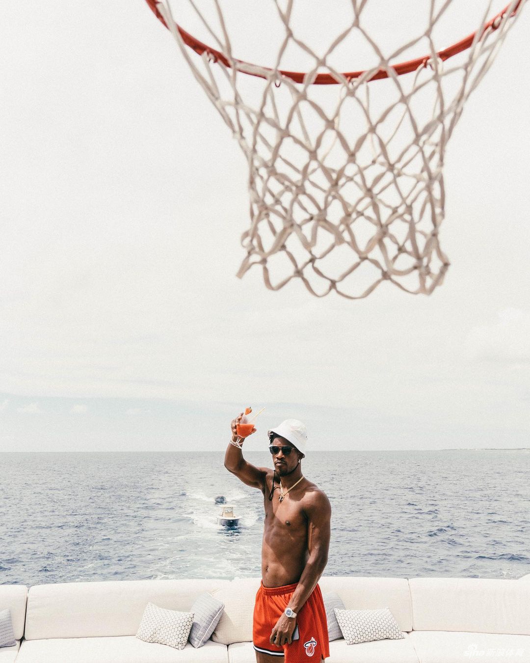 巴特勒为《GQ》拍摄时尚写真 热火硬汉绅士风度