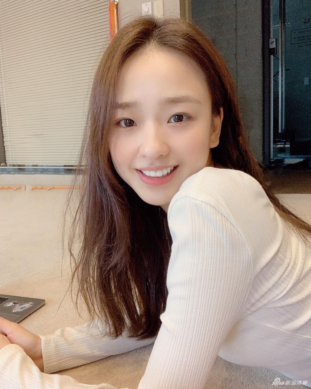 超赞！韩国艺体女神孙妍在练功秀好身材