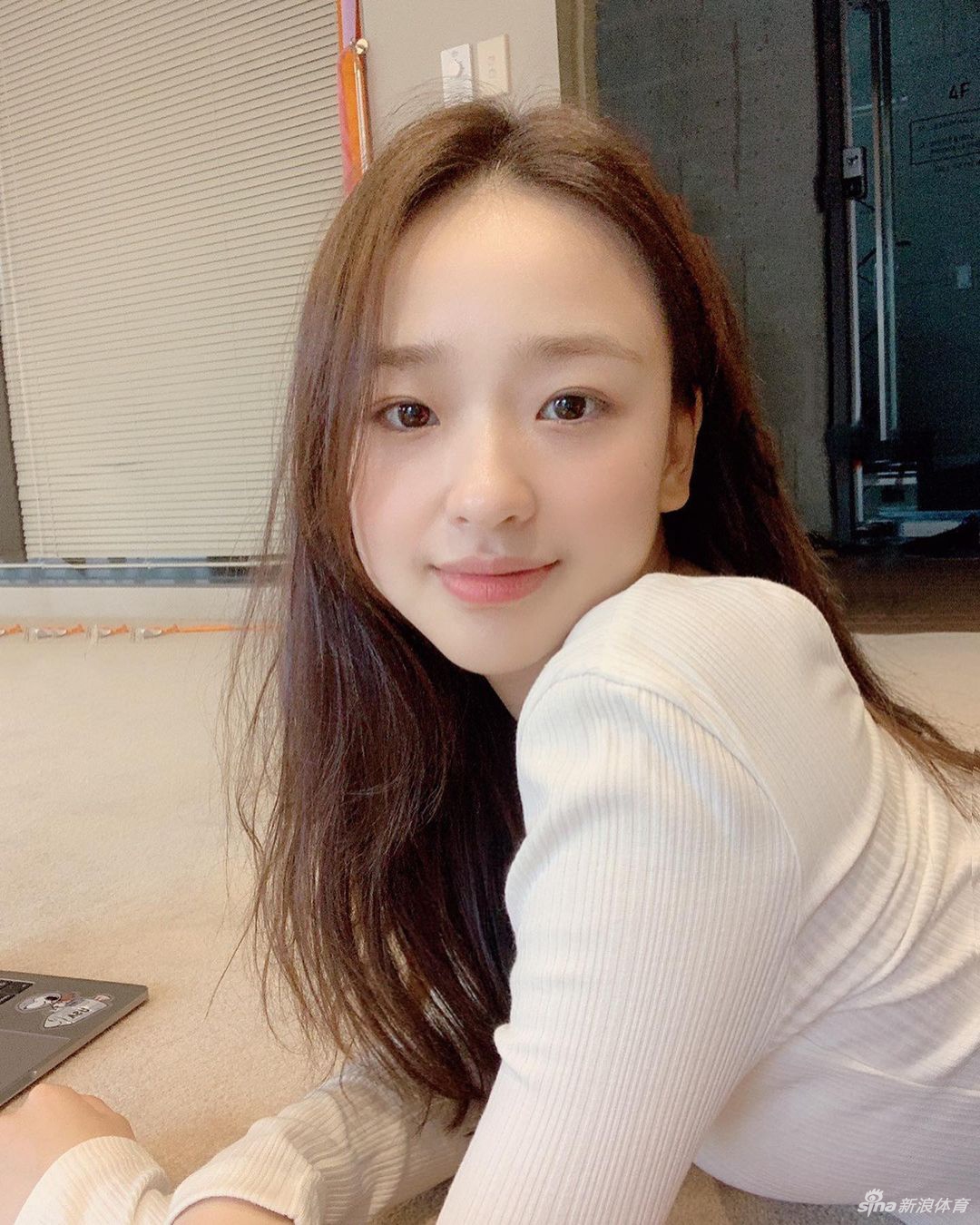 超赞！韩国艺体女神孙妍在练功秀好身材