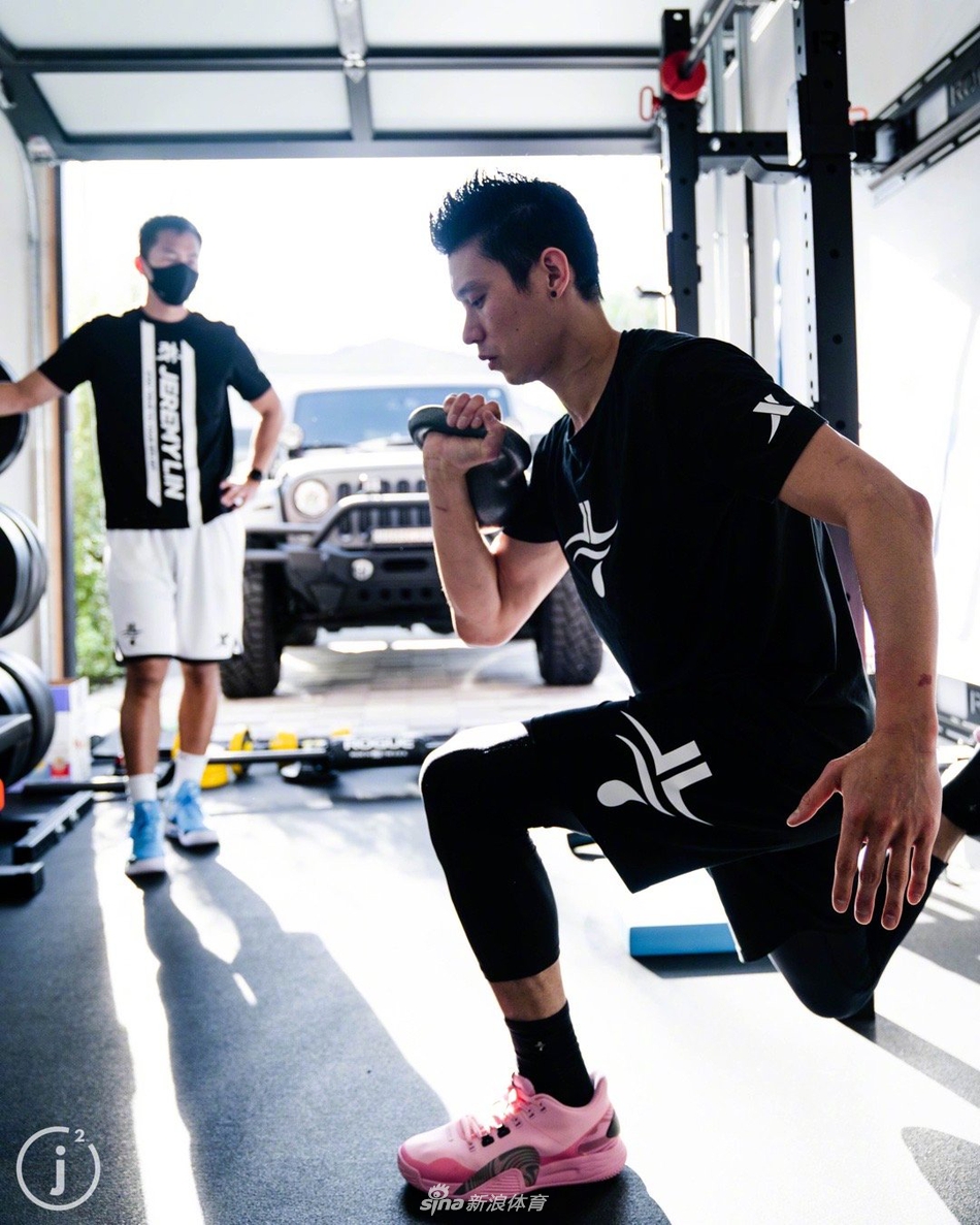 林书豪晒训练照：静下心来 专心训练