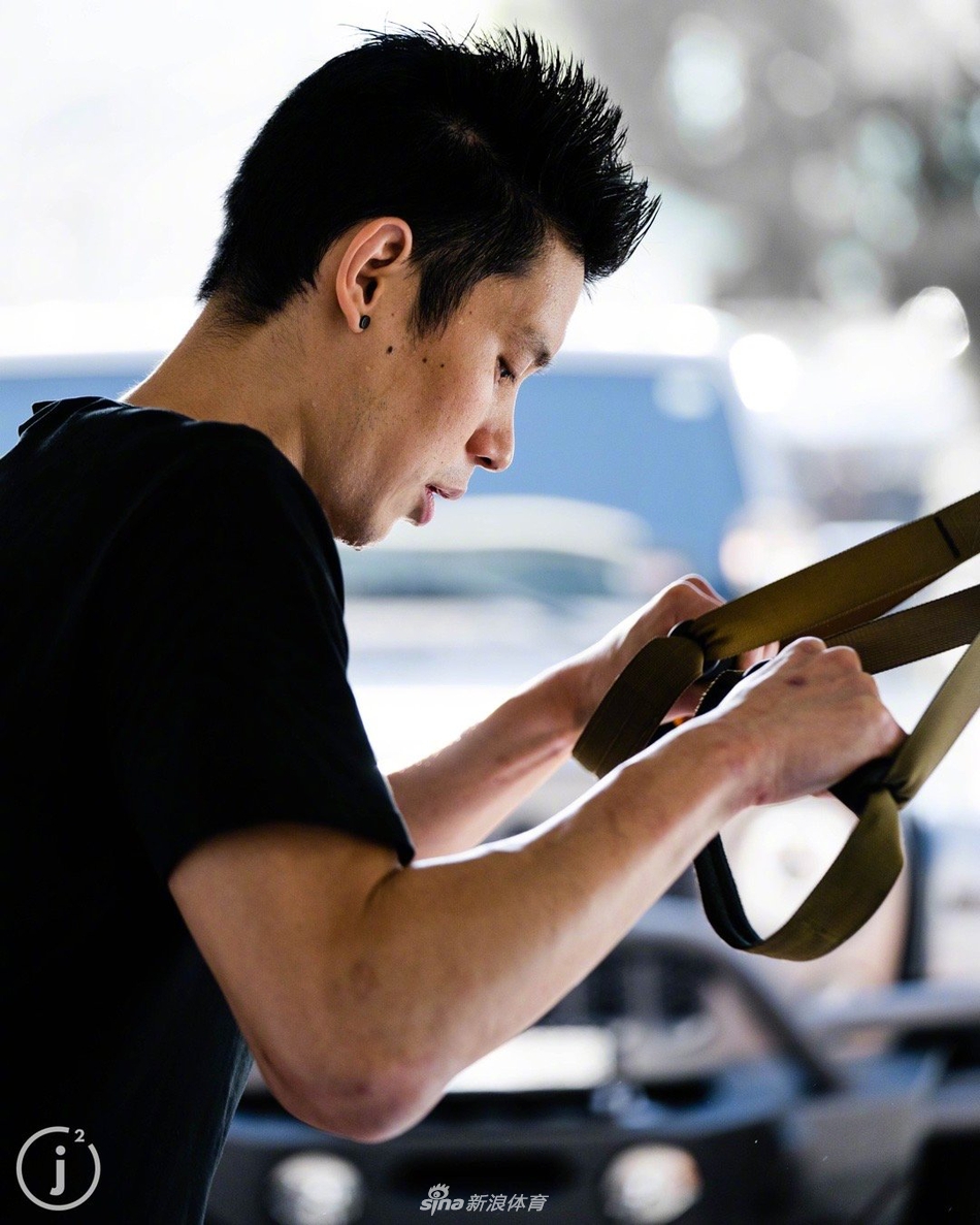 林书豪晒训练照：静下心来 专心训练