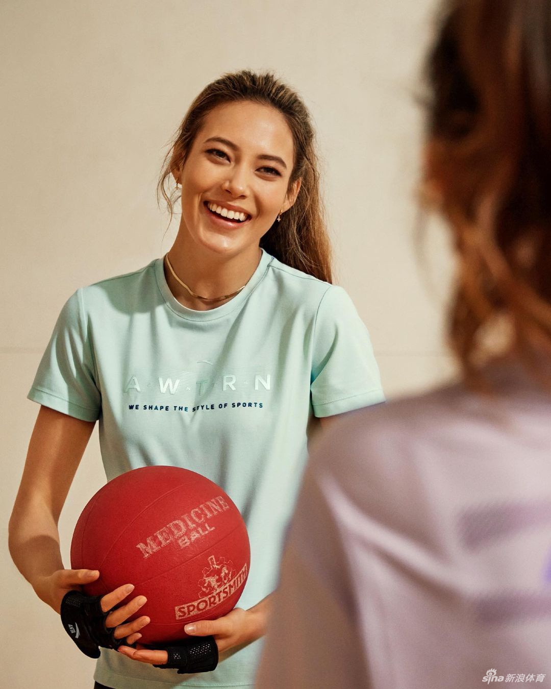 冰雪公主谷爱凌晒美照 感受她的时尚穿搭