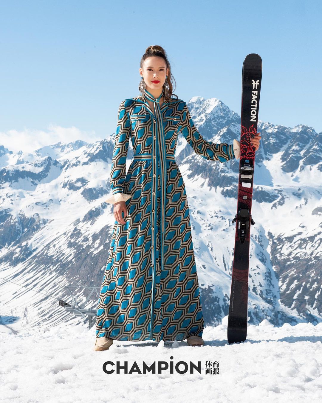 冰雪美女谷爱凌拍谁杂志写真 时尚感满分