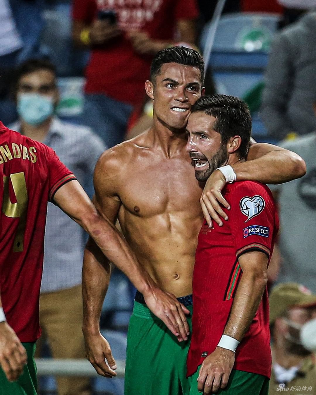 C罗111球创男足国家队进球世界纪录