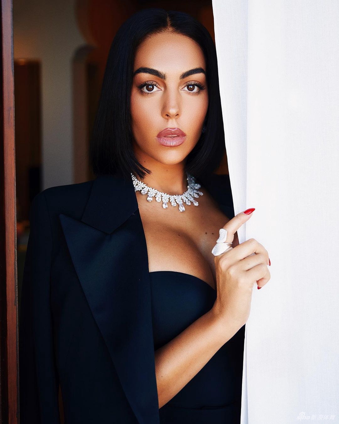 C罗妈妈反对儿子与女友结婚：她就是在捞钱