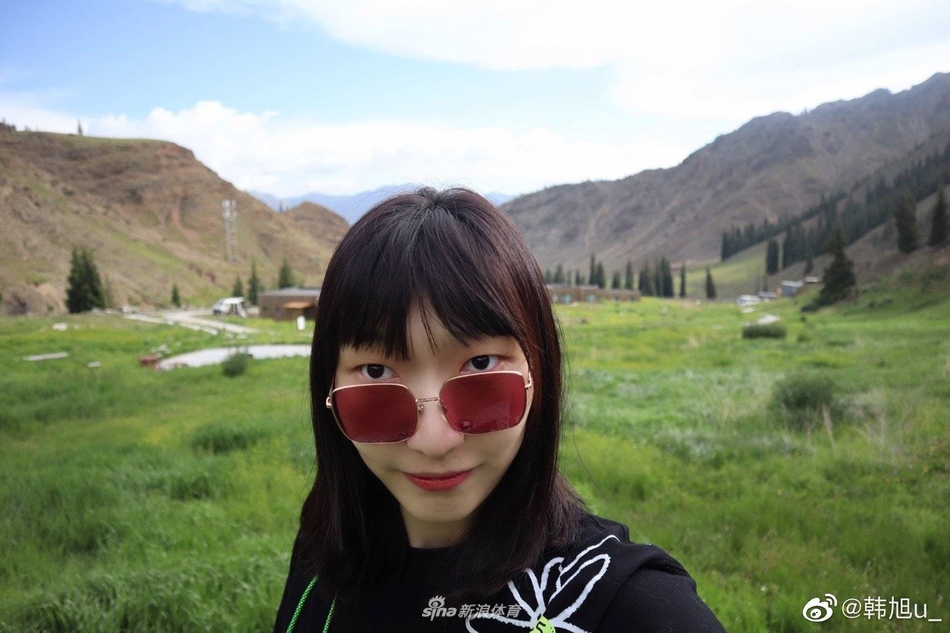 女篮韩旭晒旅行照 戴墨镜凹造型超酷