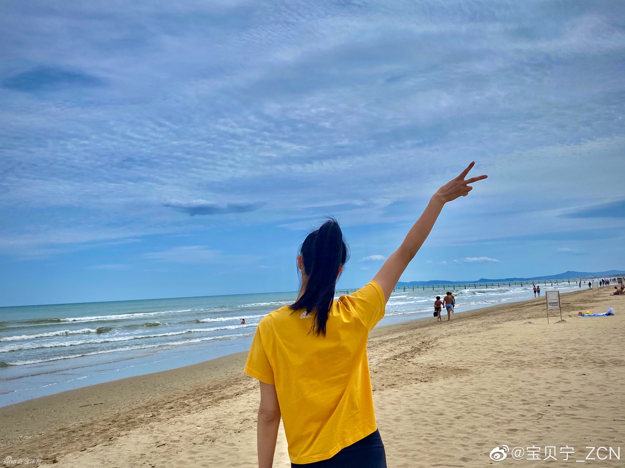 张常宁发微博庆祝26岁生日：爱你们！