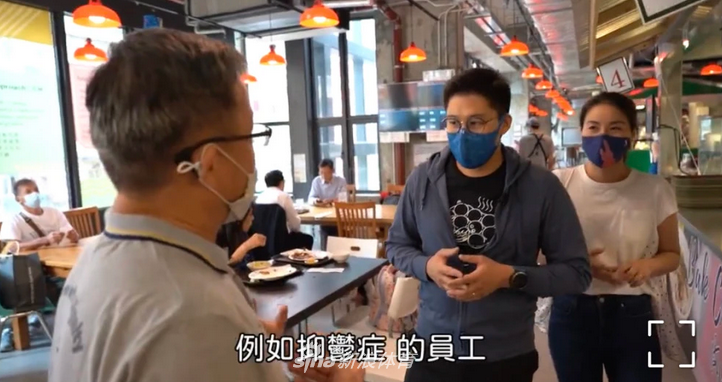 迷弟上线！郭晶晶做手冲咖啡霍启刚点赞夸奖