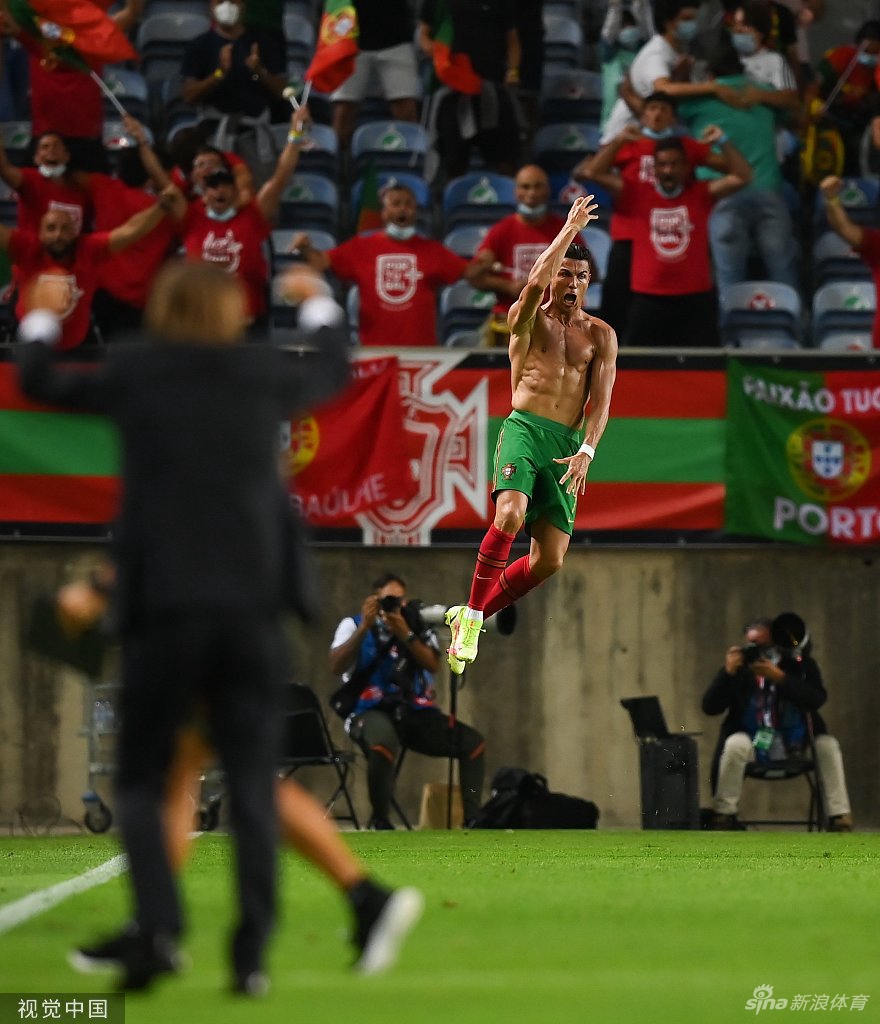 [世预赛]葡萄牙2-1爱尔兰 C罗两球致胜