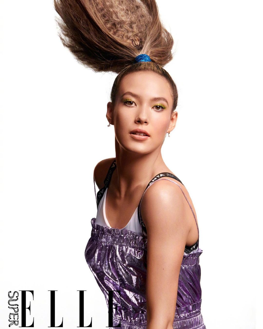 冰雪美女谷爱凌拍摄时尚写真 感受她的异域风情