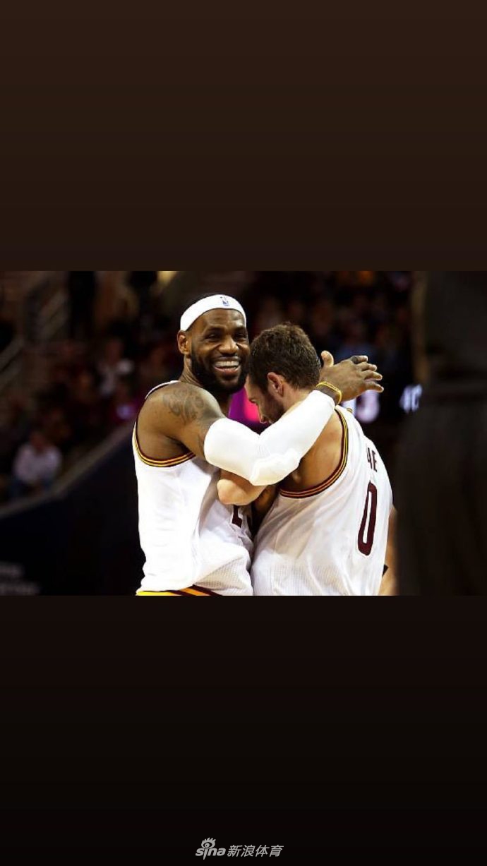 詹姆斯晒照祝乐福32岁生日快乐