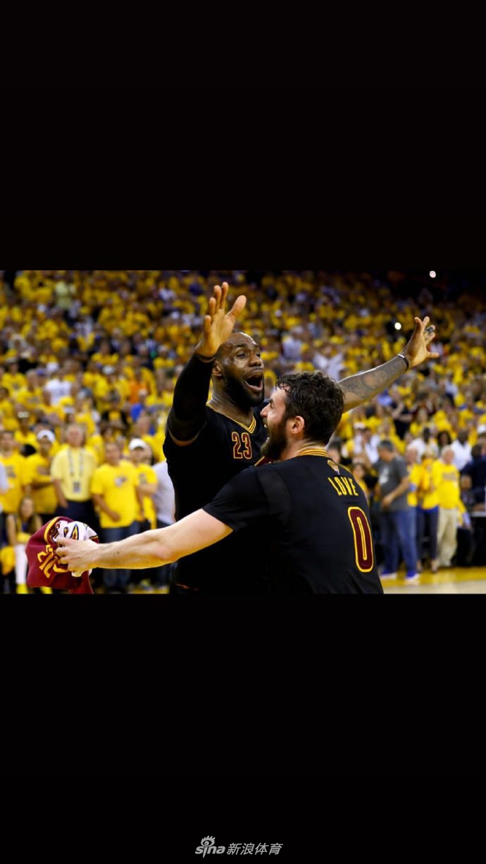 詹姆斯晒照祝乐福32岁生日快乐