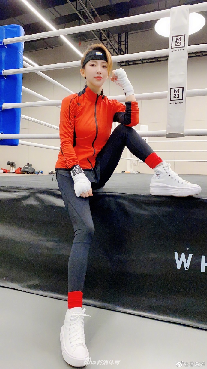 超酷！九球天后潘晓婷晒打拳美拍