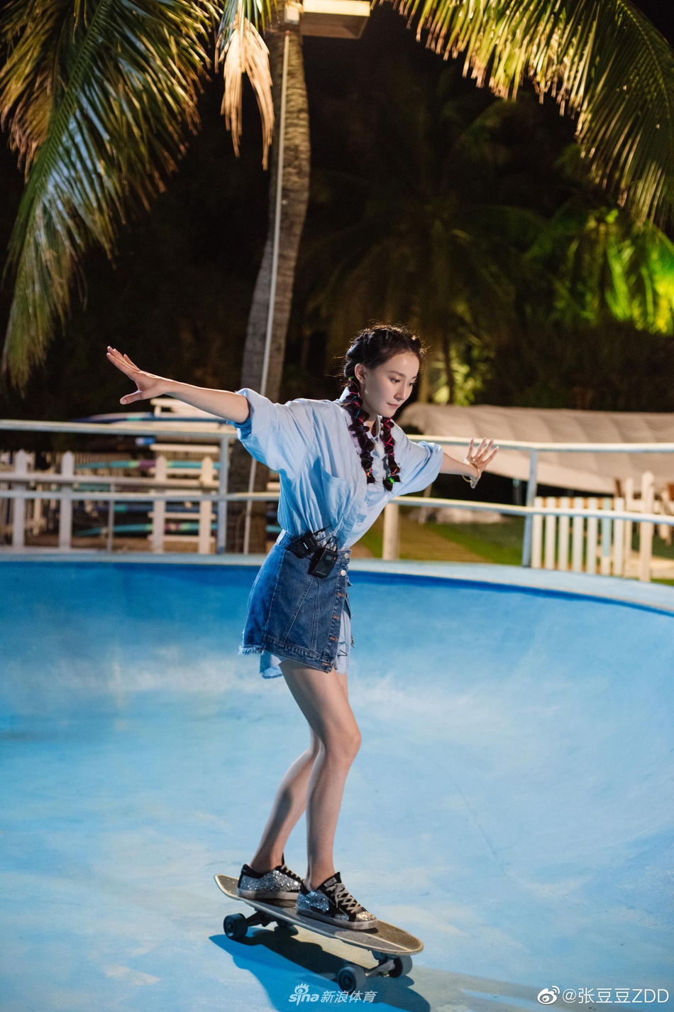 艺术体操女神张豆豆晒综艺剧照:迎着浪花向前冲