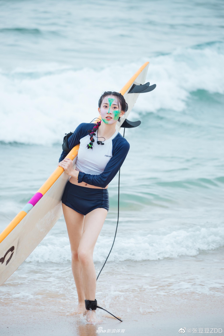艺术体操女神张豆豆晒综艺剧照:迎着浪花向前冲