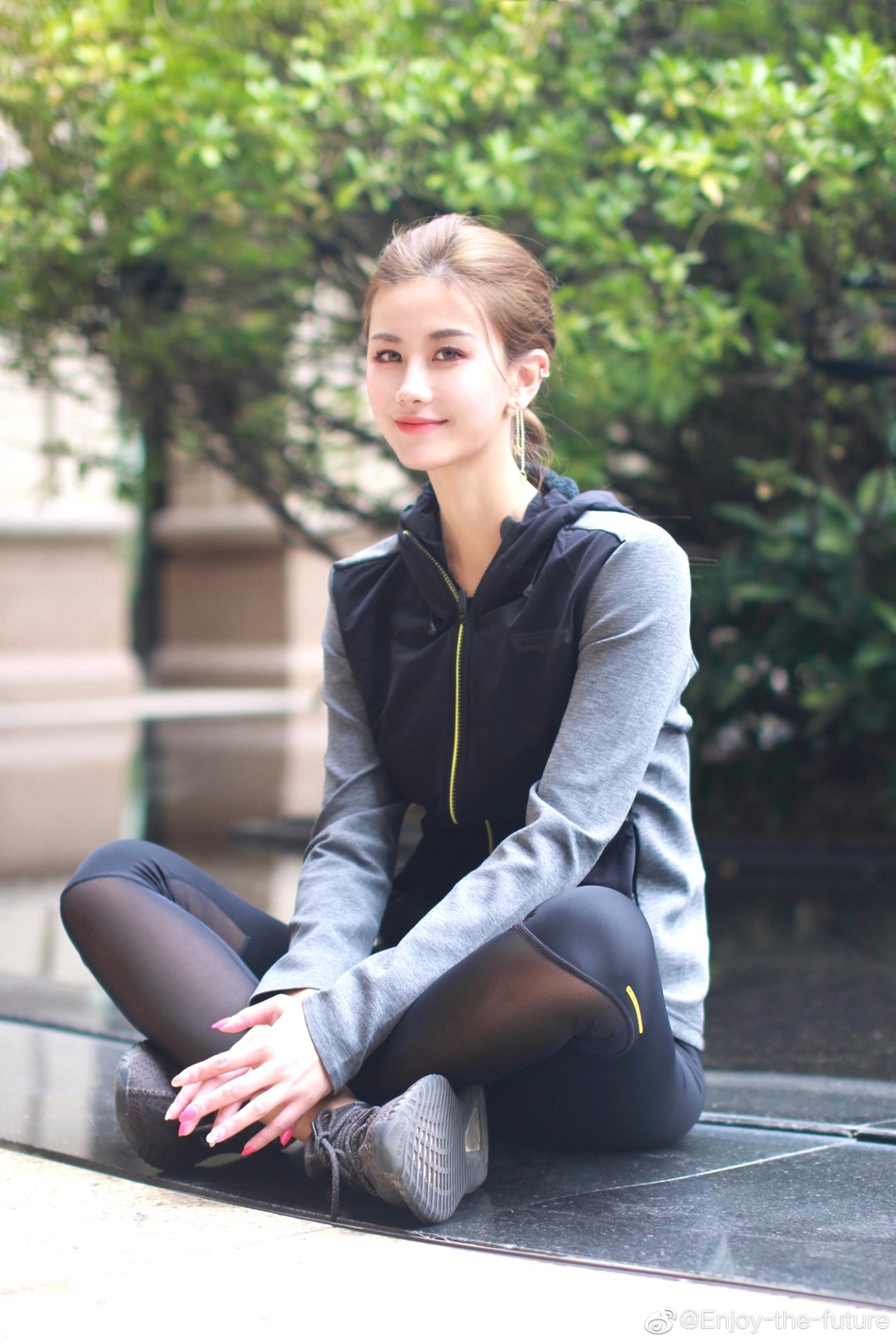 172美女热爱运动让健身成为日常习惯