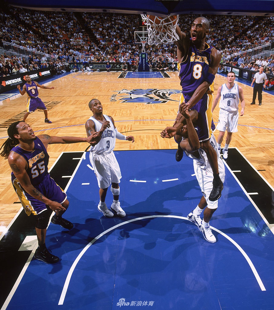 科比生涯最凶残的隔扣15周年！菜鸟魔兽的心理阴影