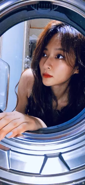 篮球界关晓彤深夜发自拍美图 甜美可人颜值出众