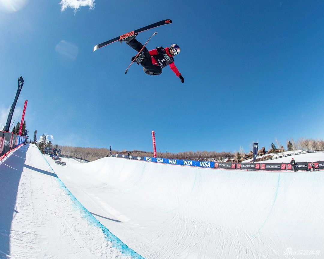 谷爱凌发微博庆祝夺双金：你现在看到的是世界冠军！