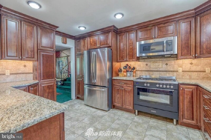 科比童年住宅81万美元被出售