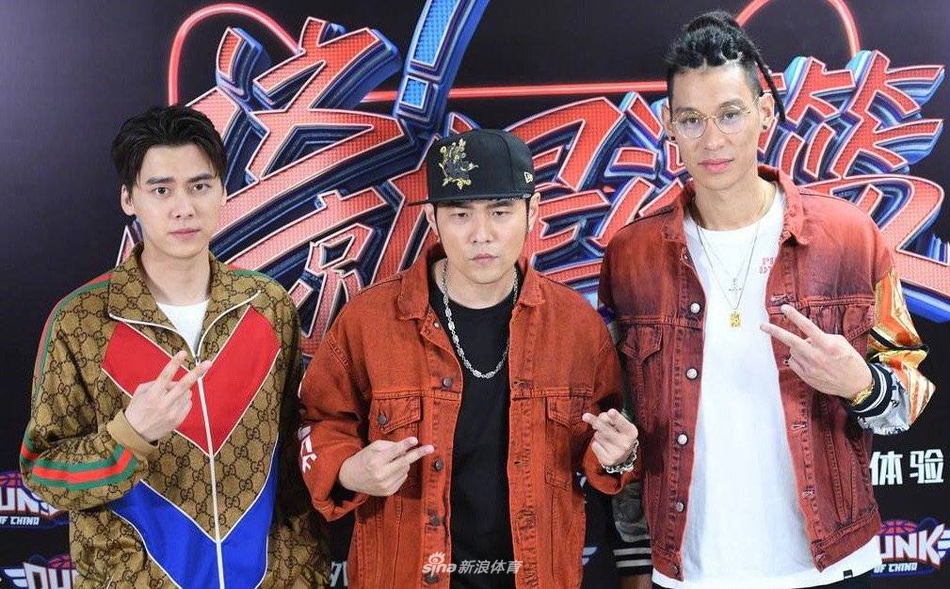 林书豪晒合影为李易峰庆生 称5月8日将有惊喜