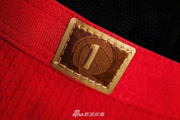 猛龙公布新赛季球衣 你最喜欢哪款？