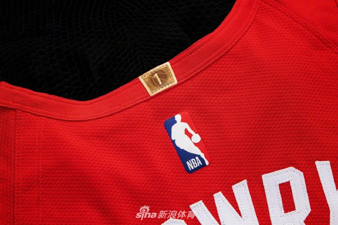 猛龙公布新赛季球衣 你最喜欢哪款？