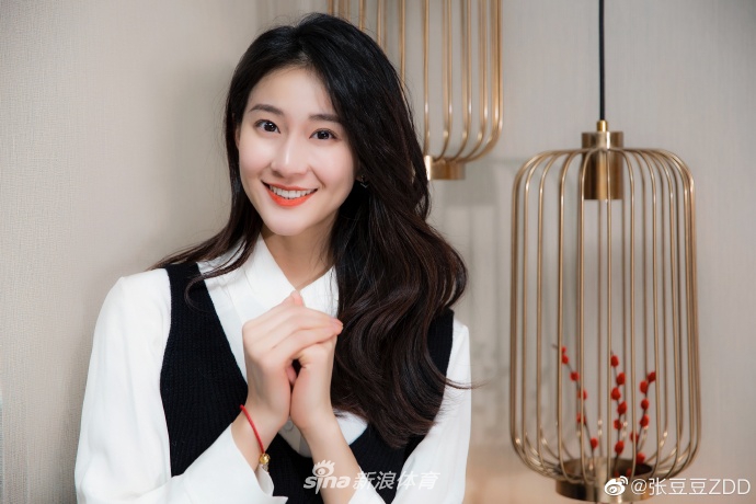 艺体女神张豆豆晒美拍 仙气十足