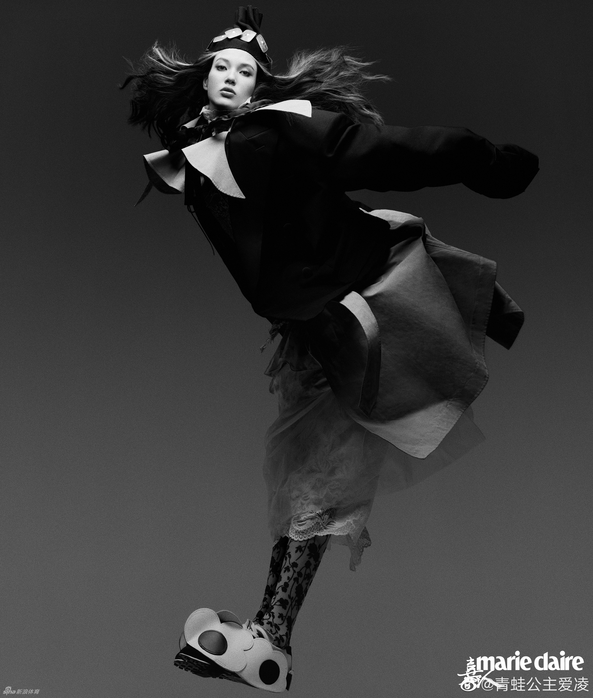 超模风范！谷爱凌为时尚杂志拍摄写真