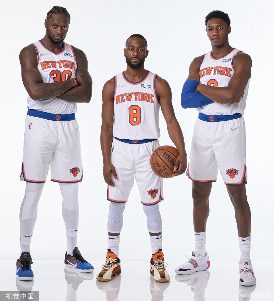尼克斯队媒体日拍摄新赛季写真