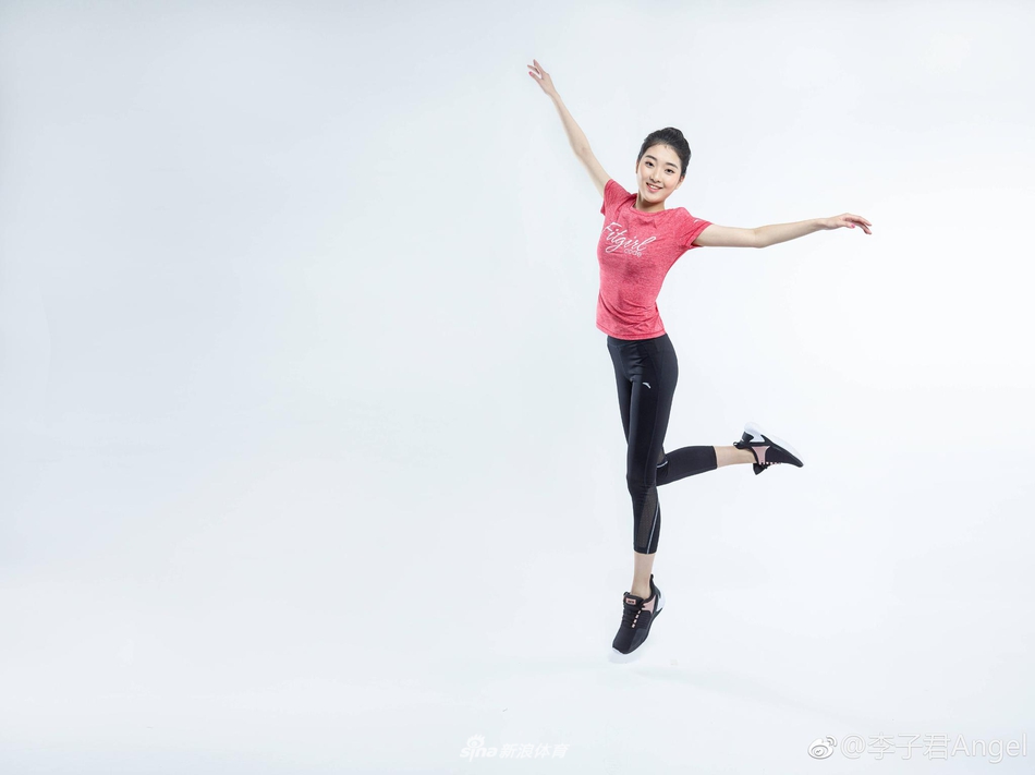 花滑女神李子君掉粉？不惜晒自拍美照拉回来