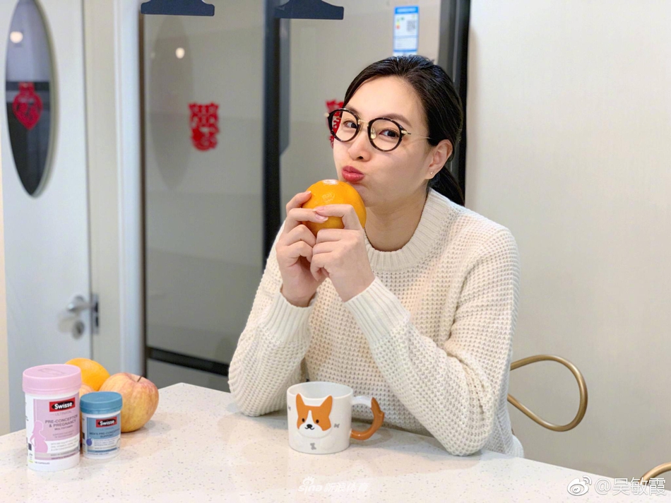 吴敏霞晒“高考准考证”为考生加油