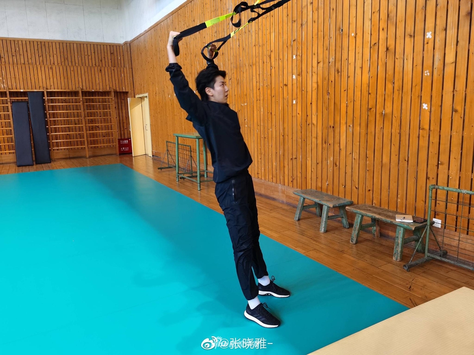 女排张晓雅晨跑80分钟 体能真强