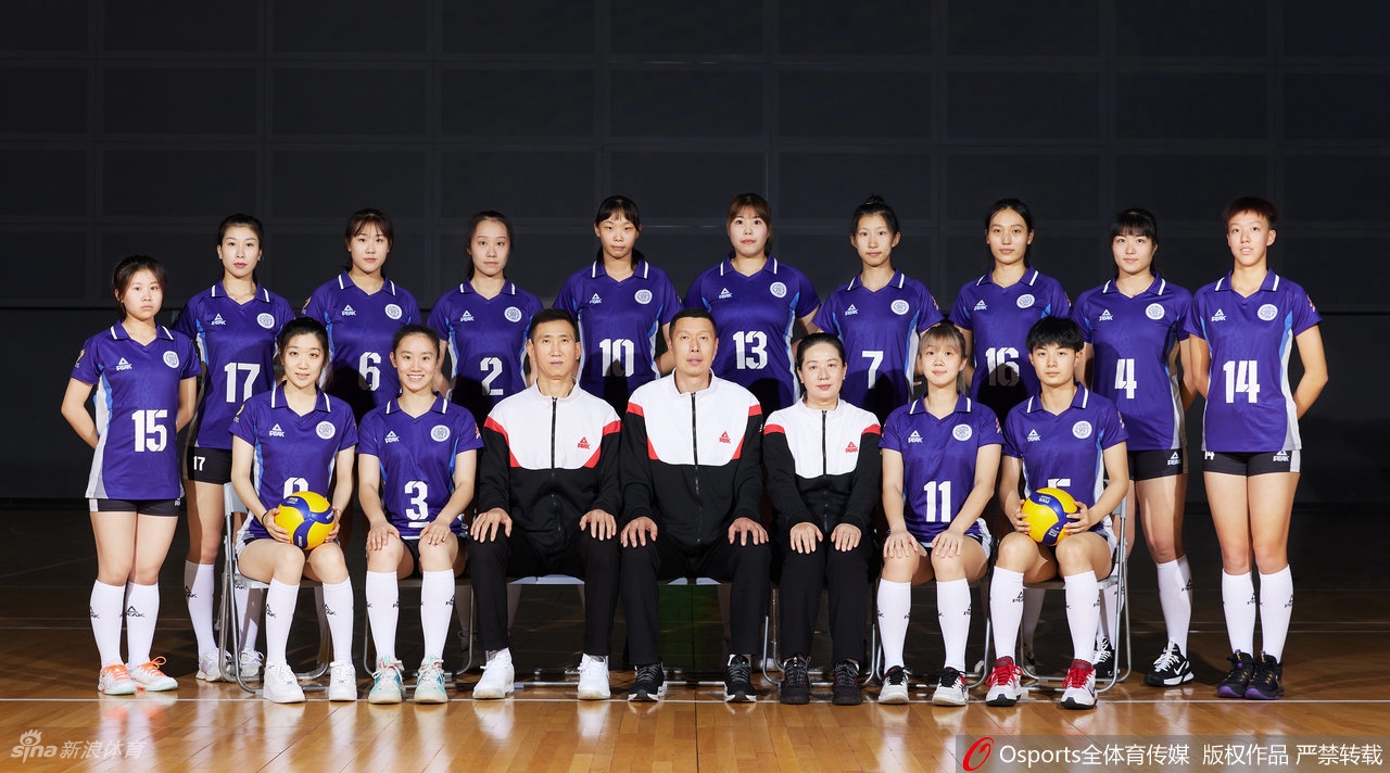 河北女排拍摄排超联赛官方写真