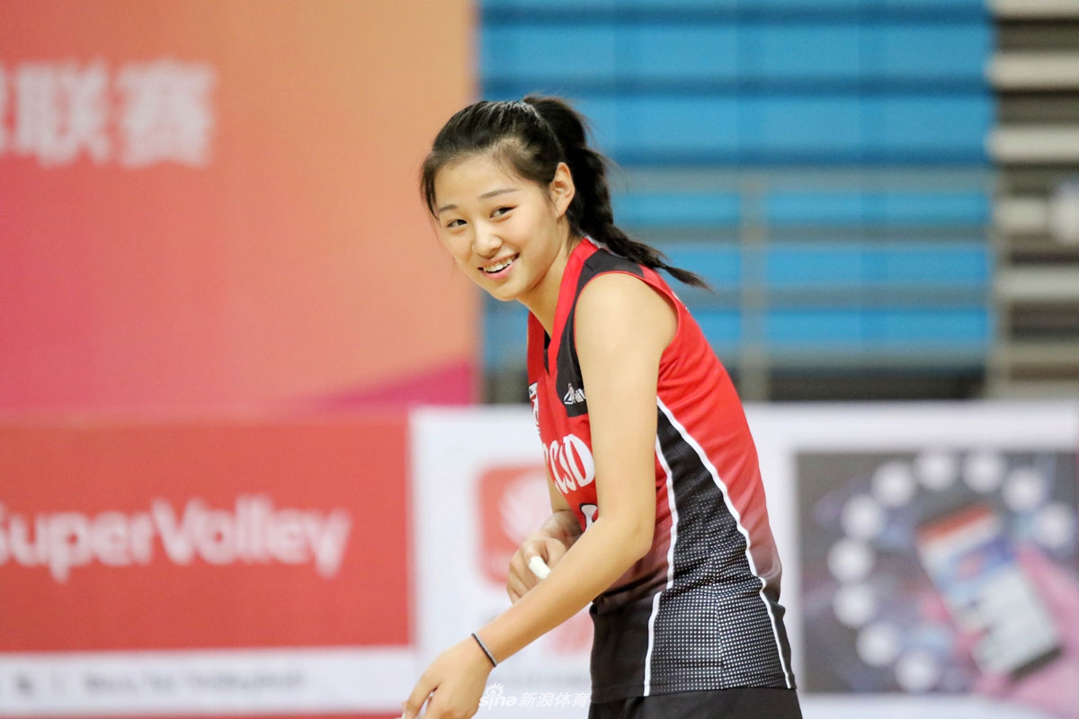 CUVA中国大学生排球联赛 女排颜值高分有人酷似刘亦菲