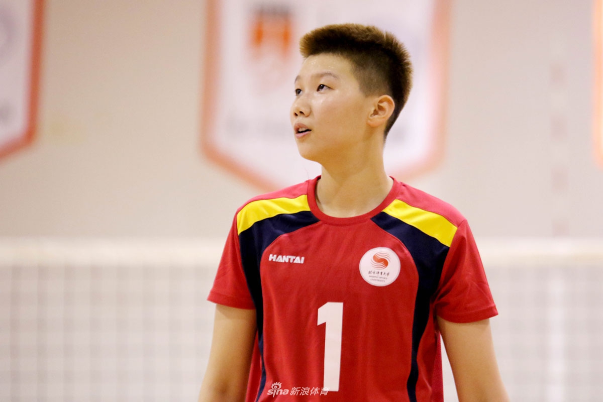 CUVA中国大学生排球联赛 女排颜值高分有人酷似刘亦菲