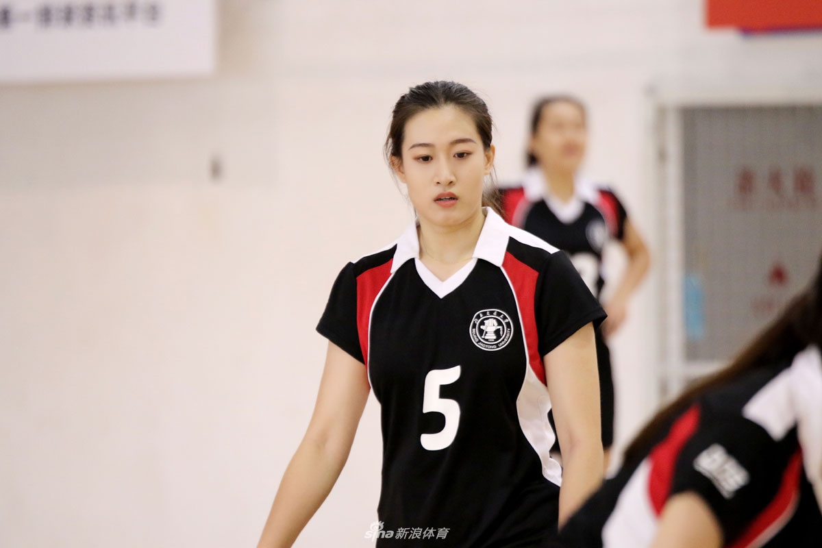 CUVA中国大学生排球联赛 女排颜值高分有人酷似刘亦菲