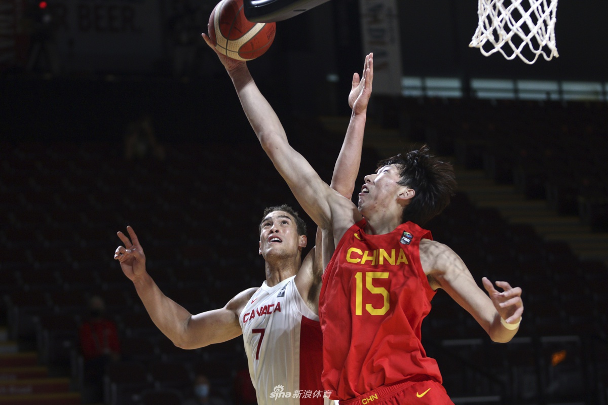 [奥运落选赛]中国男篮79-109加拿大 胡明轩24分