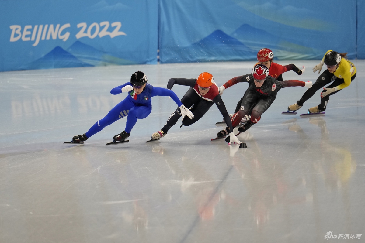 新浪直击速滑女子500米张雨婷第四