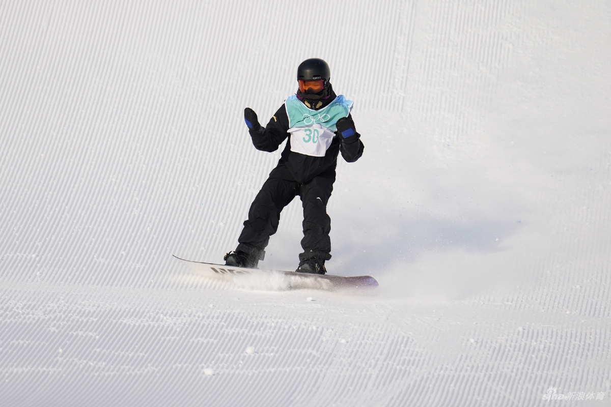 单板滑雪女子大跳台荣格获第5创历史