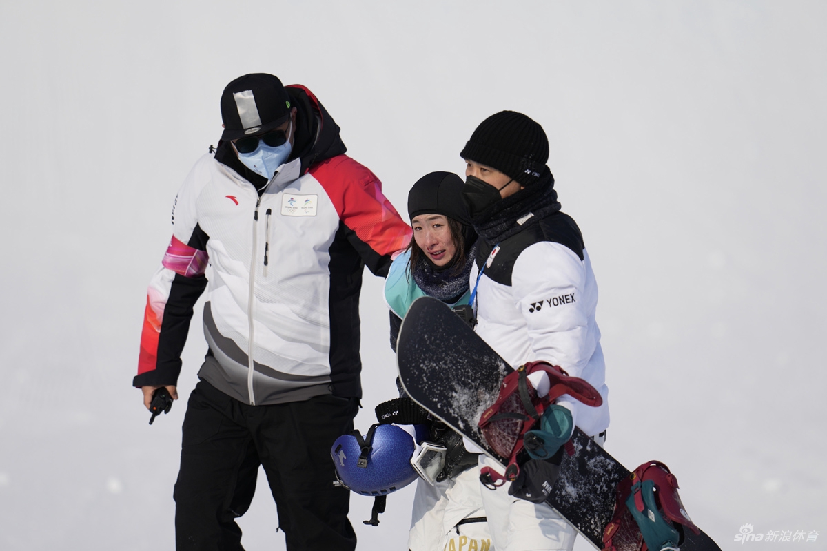 单板滑雪女子大跳台荣格获第5创历史