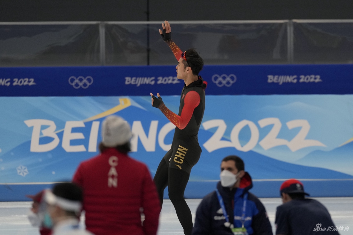 速滑男子1000米宁忠岩获得第五