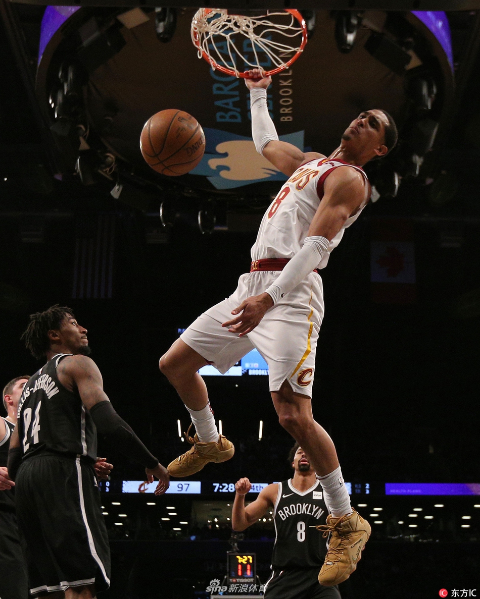 克拉克森单手暴扣