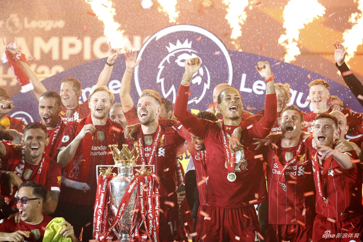[英超]利物浦5-3切尔西 红军主场夺冠庆祝